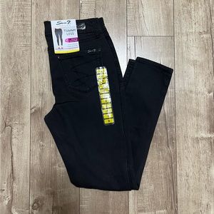 High Rise Tummyless Skinny Jean